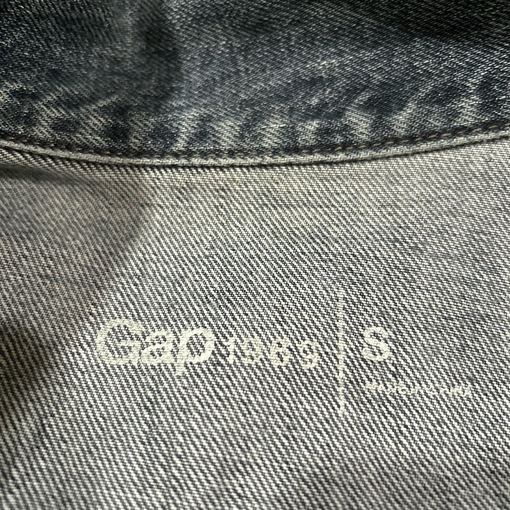 GAP Icon Denim Jacket ā Saddle Blue (Unisex-Friendly Fit) Sz Small - Picture 5 of 7